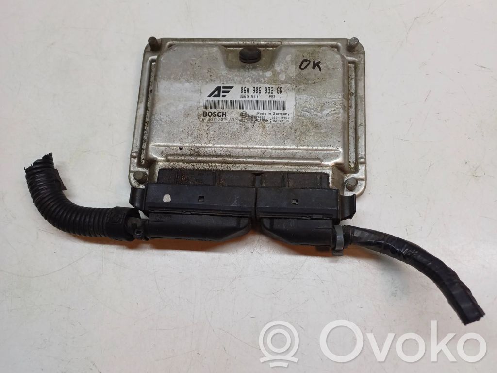 Volkswagen Sharan Engine control unit/module 