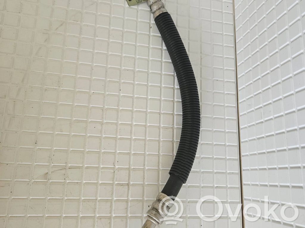 Jeep Grand Cherokee Air conditioning (A/C) pipe/hose 