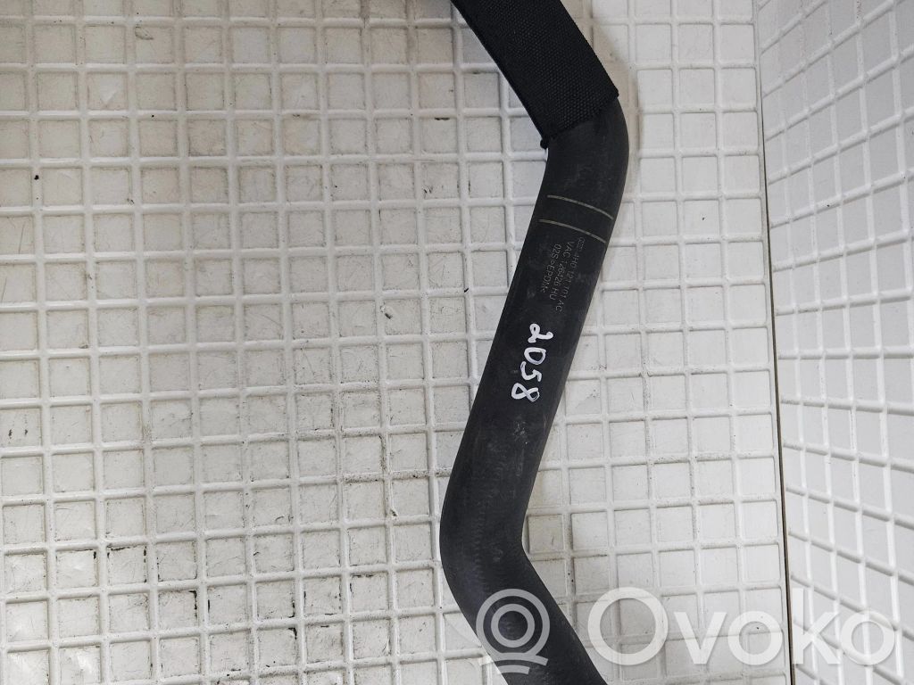 Audi A8 S8 D4 4H Engine coolant pipe/hose 