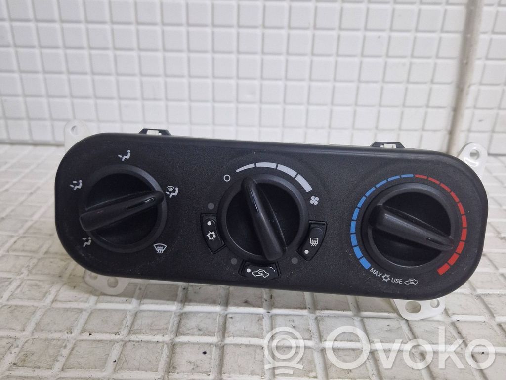 Jeep Patriot Climate control unit 