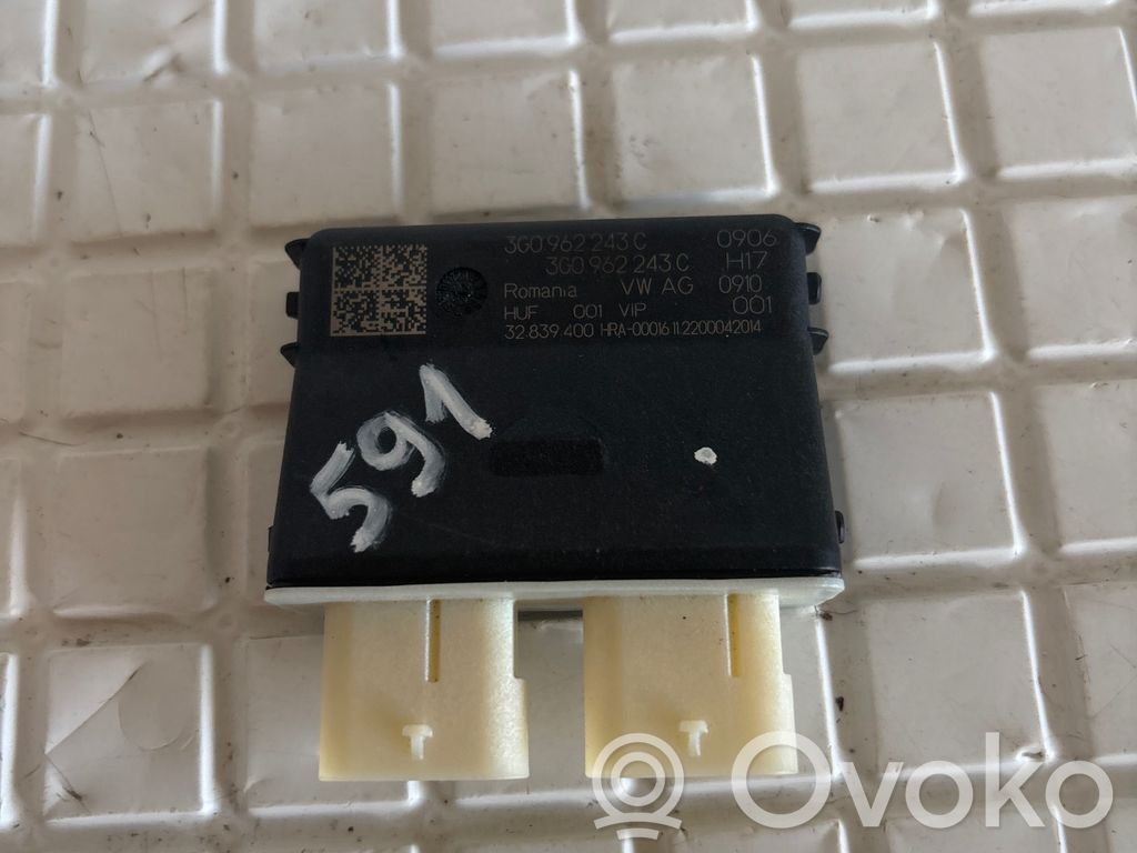 Volkswagen ID.4 Tailgate/trunk control unit/module 