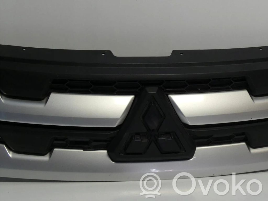 Mitsubishi ASX Grille calandre supérieure de pare-chocs avant 