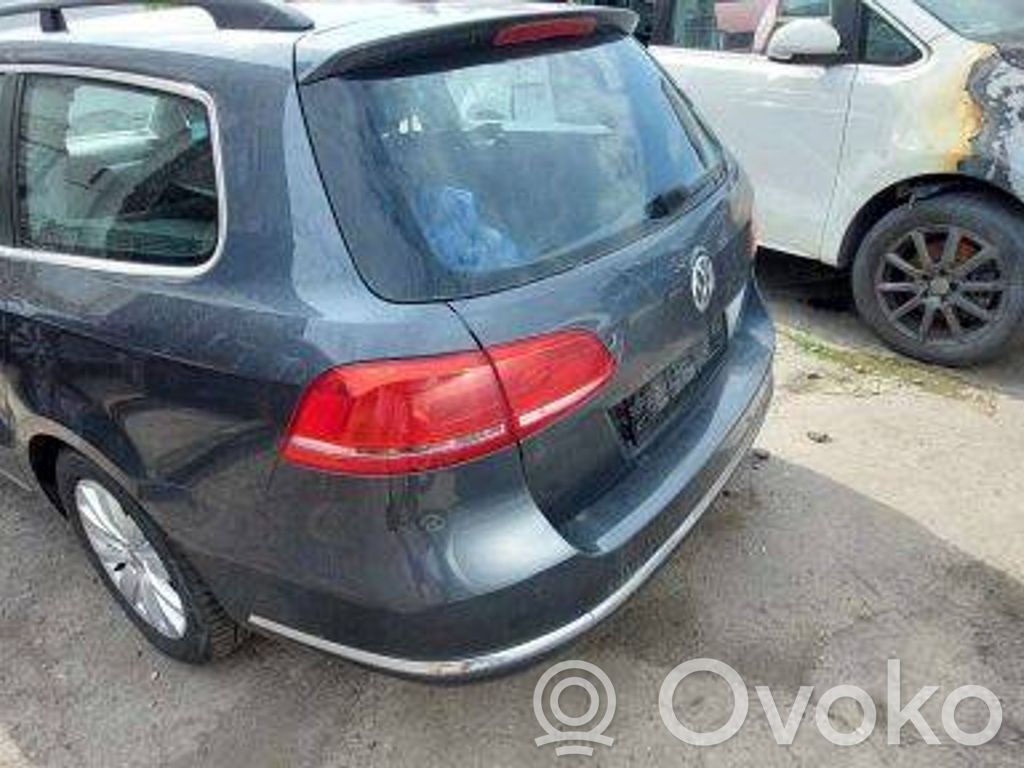 Panel lateral trasero