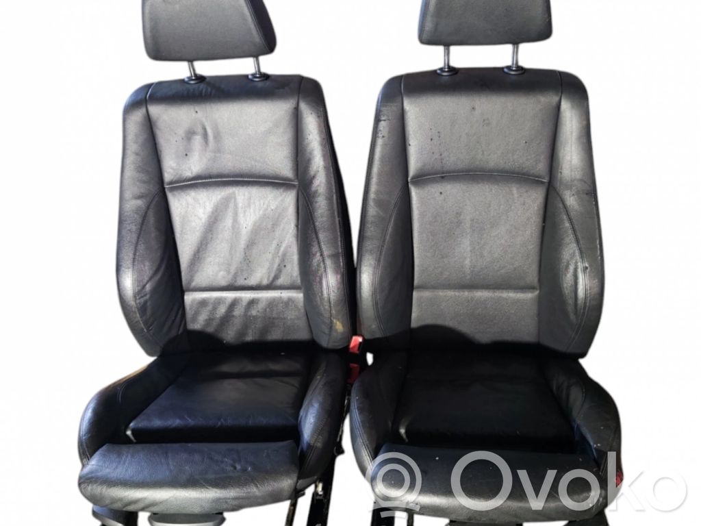 BMW X1 E84 Seat set 