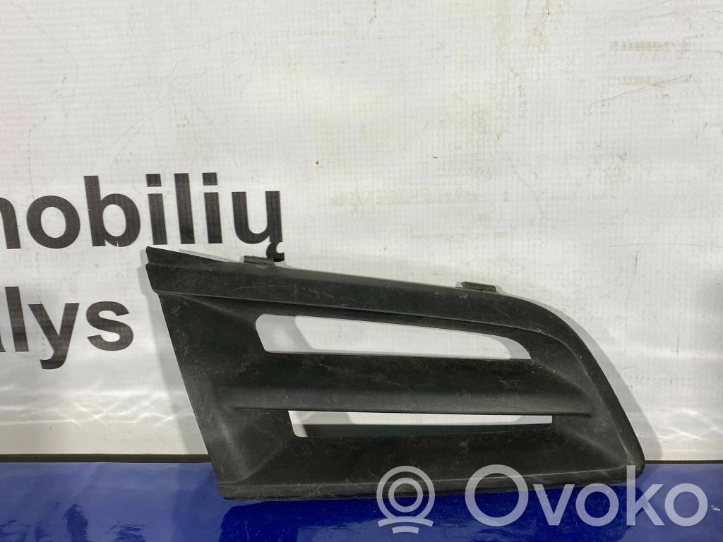 Renault Modus Augšējais režģis 