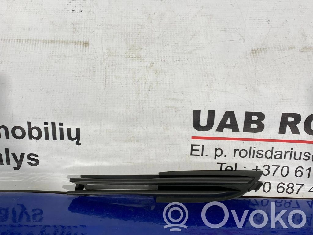 Front bumper lower grill