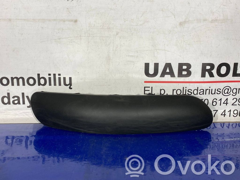 Front bumper splitter molding