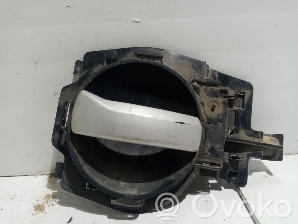 Manecilla interna puerta delantera   968018777