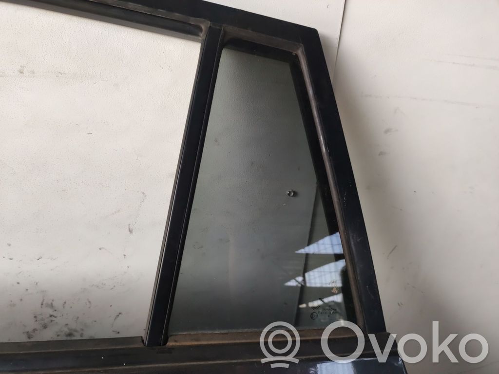 Toyota Verso Rear side window 