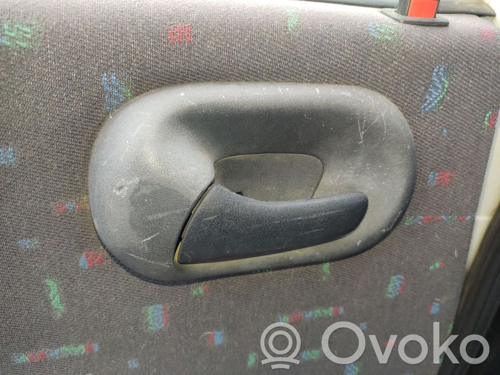Opel Corsa B Manecilla interna puerta trasera 