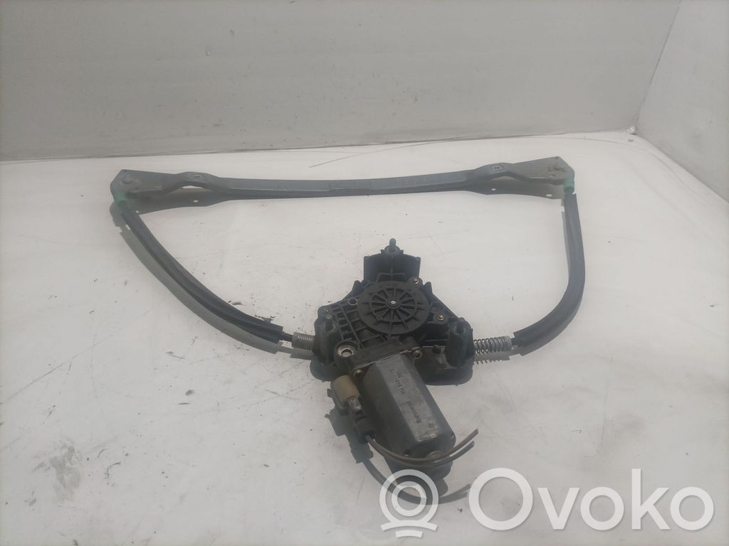 Renault Clio II Lève-vitre électrique de porte avant 