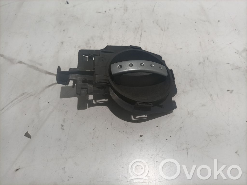 Manecilla interna puerta delantera   9647164577