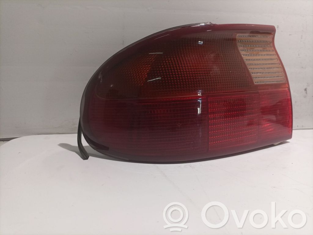 Ford Mondeo Mk III Lampa tylna 
