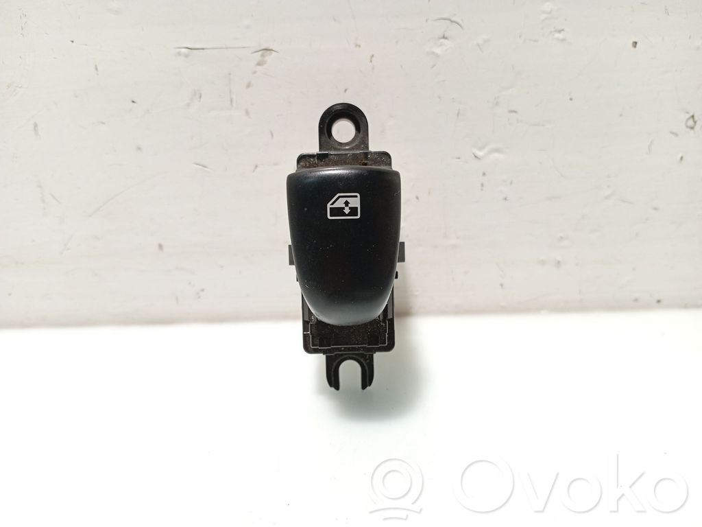 Renault Kadjar Electric window control switch 