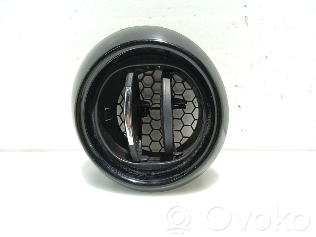 Renault Clio IV Rejilla de ventilación central del panel 