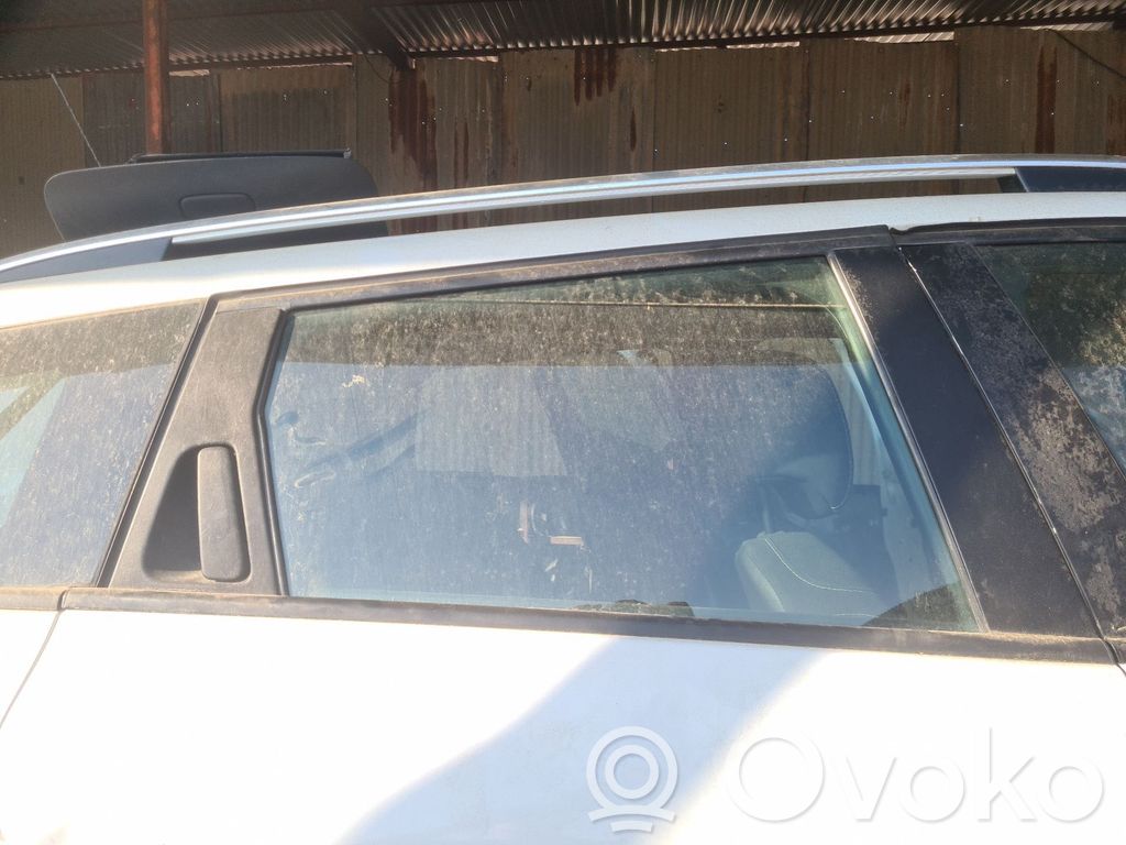 Renault Clio IV Luna de la puerta trasera 