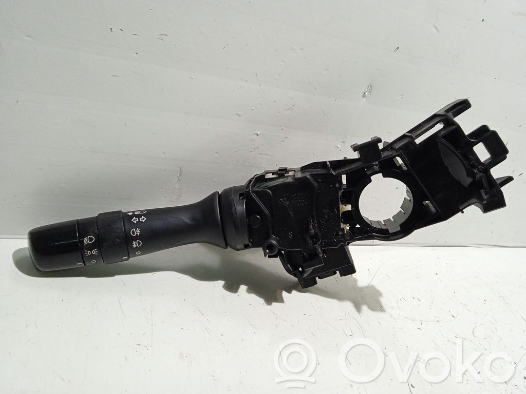 Toyota Auris 150 Palanca de intermitentes 