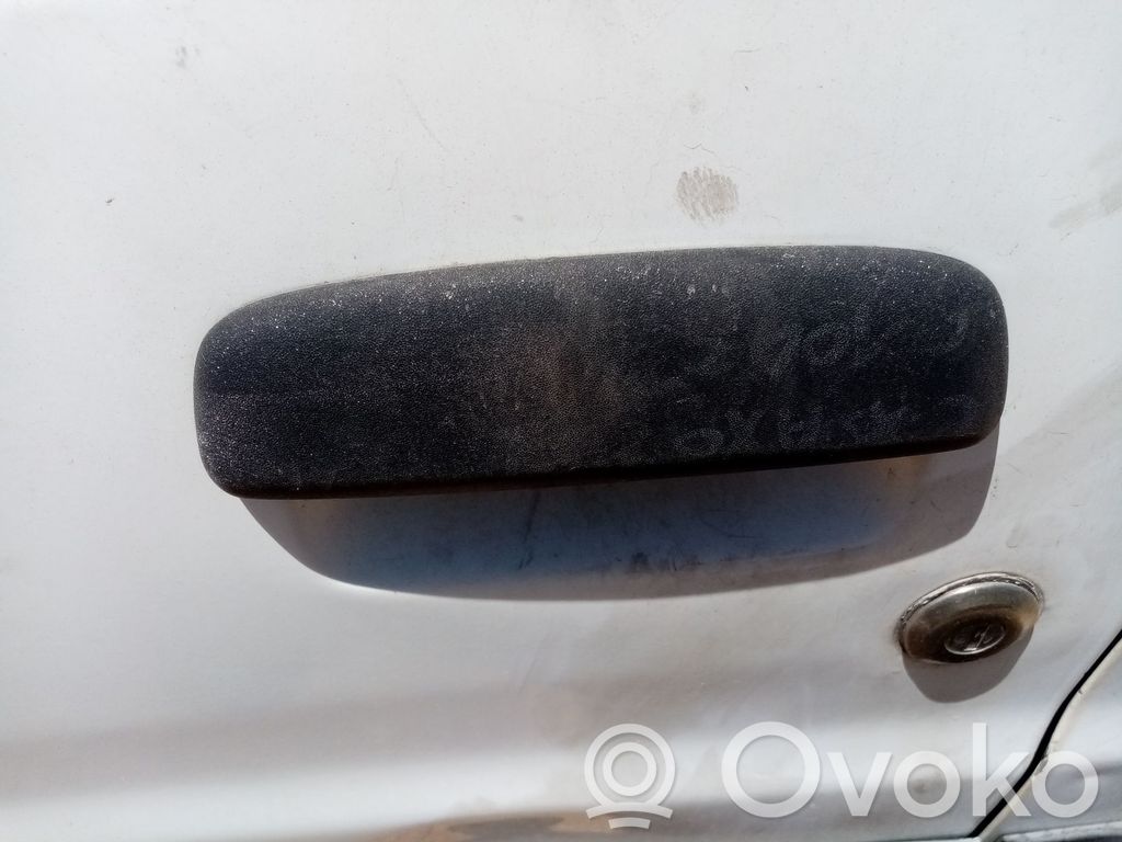 Peugeot 106 Maniglia esterna per portiera anteriore 