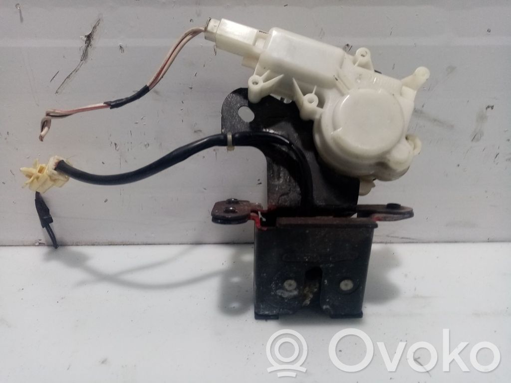 Mazda 3 I Tailgate lock latch 
