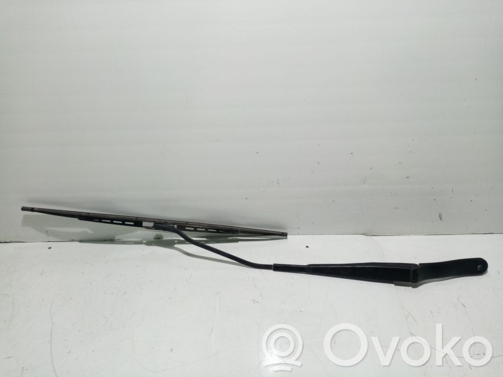 Peugeot 406 Wischerarm vorne