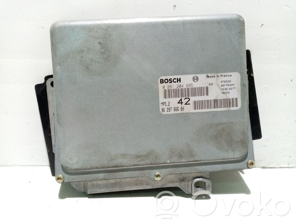 Unidad de control/módulo del motor   0261204695