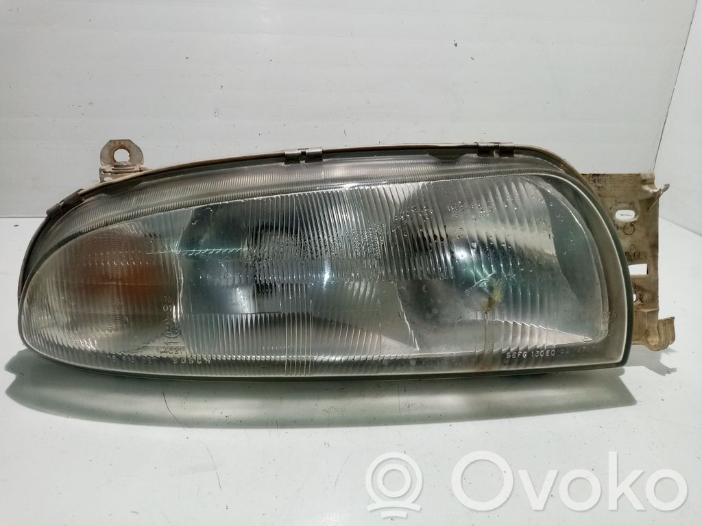 Ford Fiesta Scheinwerfer 