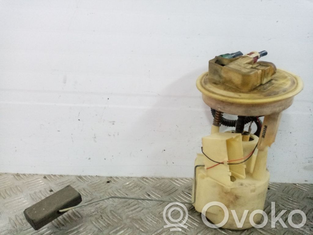Renault Megane IV Bomba interna de combustible 