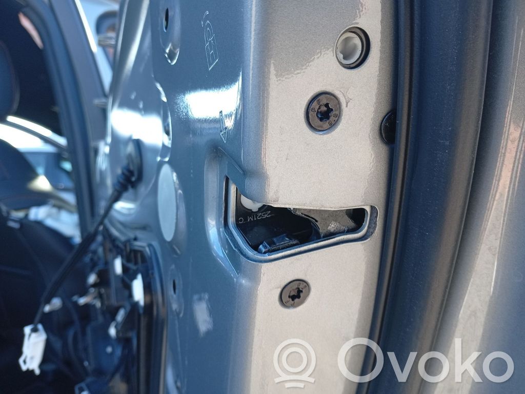 Ford Kuga III Zamek drzwi tylnych 