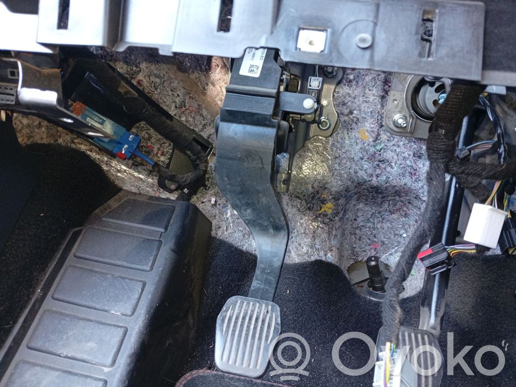 Ford Kuga III Kytkinpoljin 