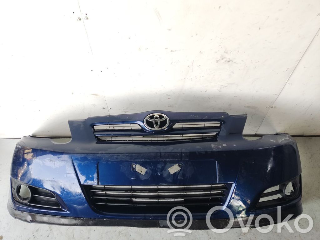 Toyota Corolla Verso E121 Parachoques delantero 