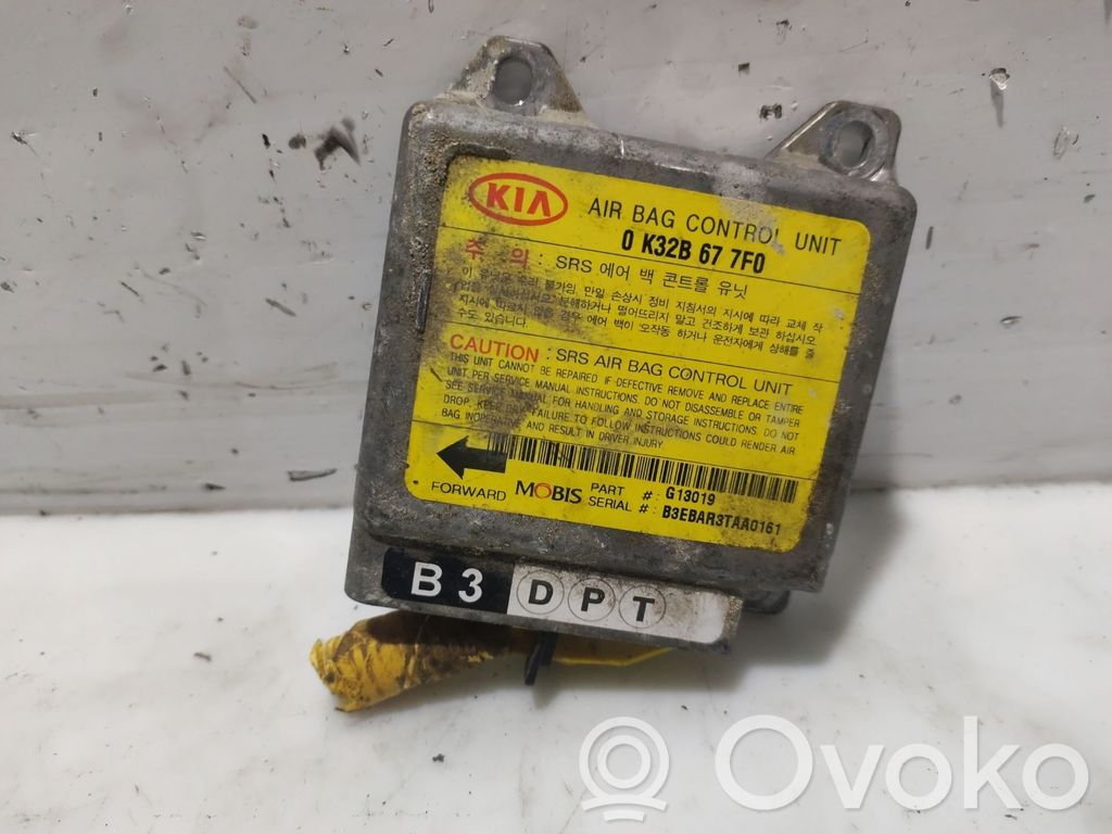 Unidad de control/módulo del Airbag   0K32B677F0
