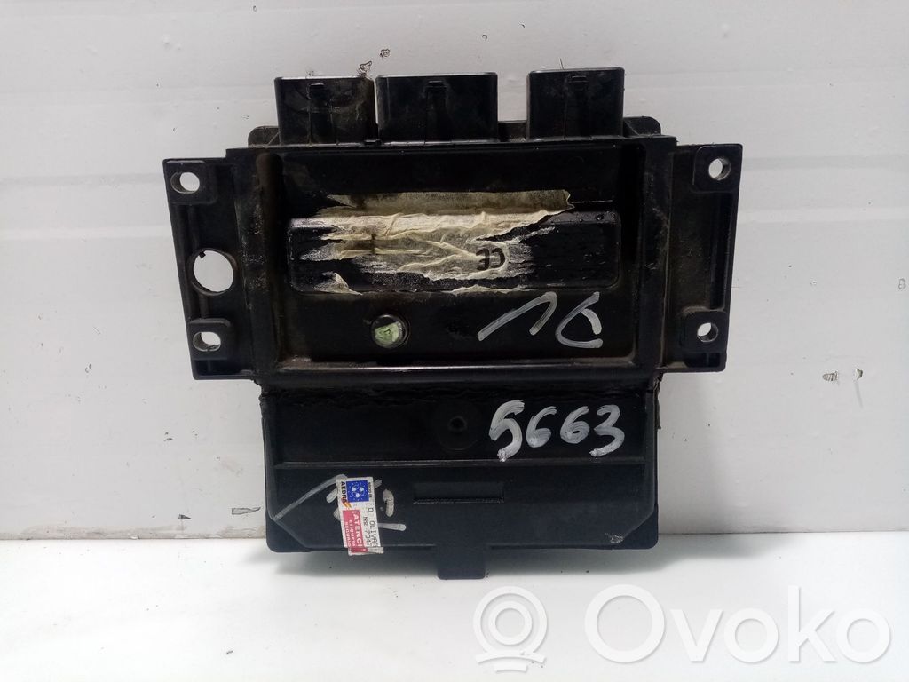 Renault Twingo II Engine control unit/module 