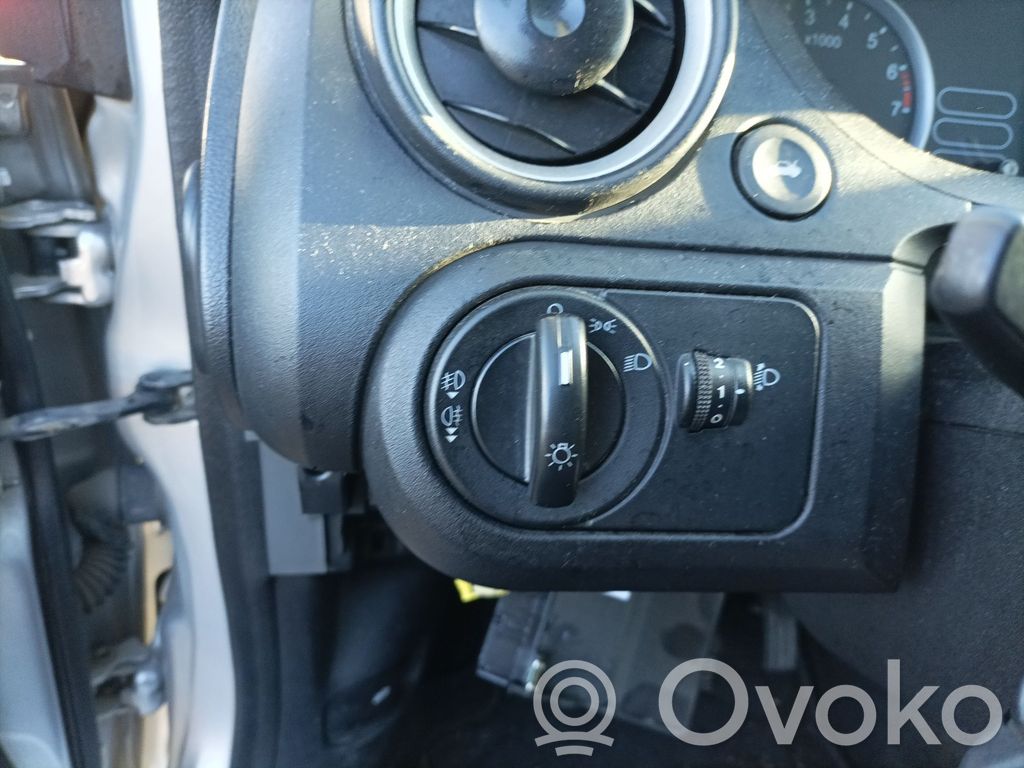 Interruptor de control del panel de luces   2S6T13A024CB