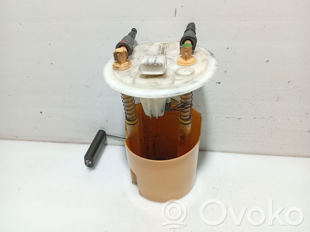 Renault Clio III Kraftstoffpumpe im Tank 