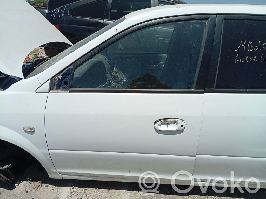 KIA Carens I Puerta delantera 