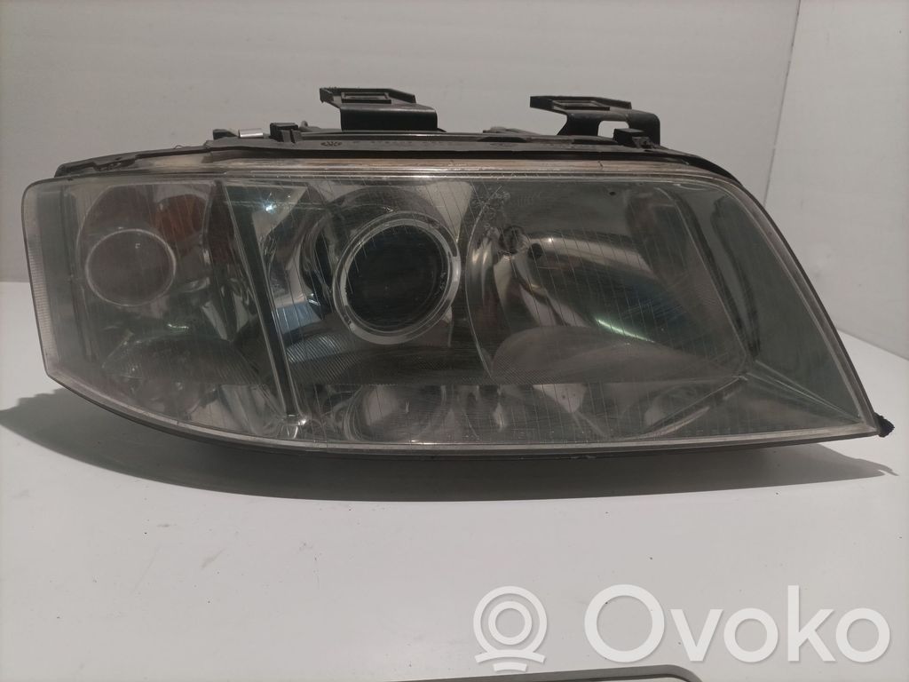 Audi A6 Allroad C5 Lampa przednia 
