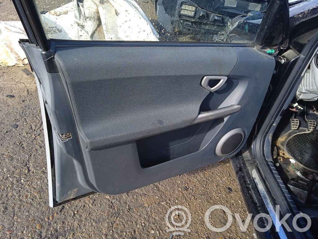 Smart ForFour I Etuoven verhoilu 