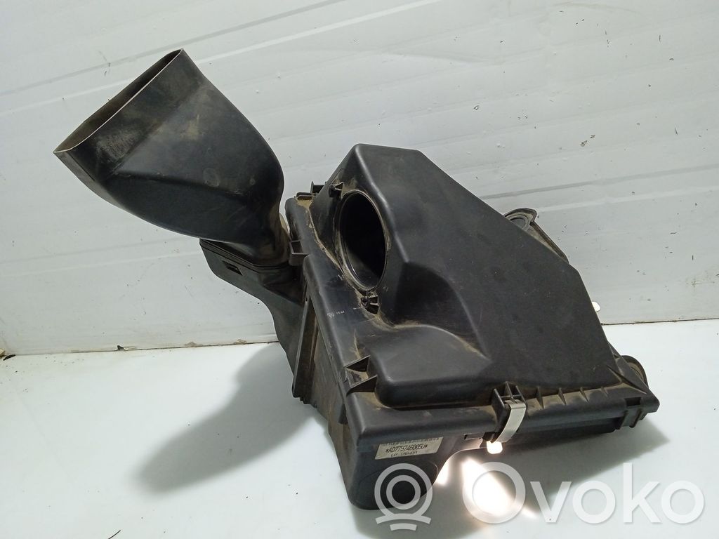 BMW 1 E81 E87 Air filter box 