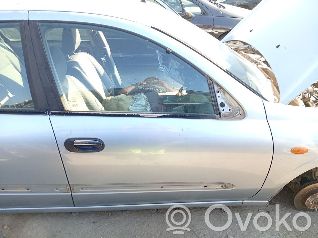 Nissan Almera N16 Tür vorne