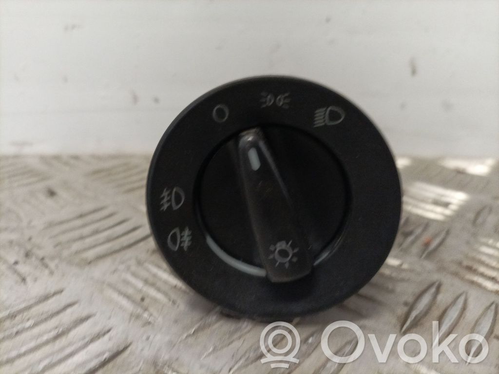 Interruptor de control del panel de luces   1C0941531A