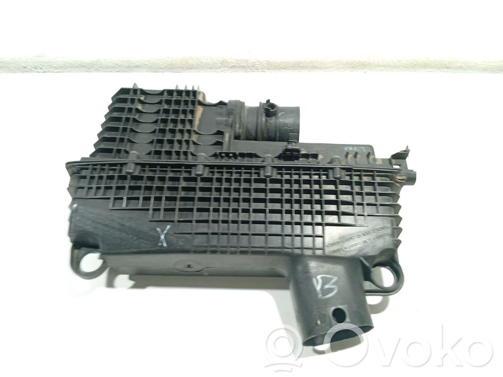 Nissan Almera N16 Air filter box 