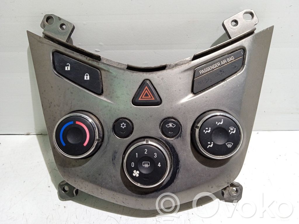 Chevrolet Aveo Air conditioner control unit module 