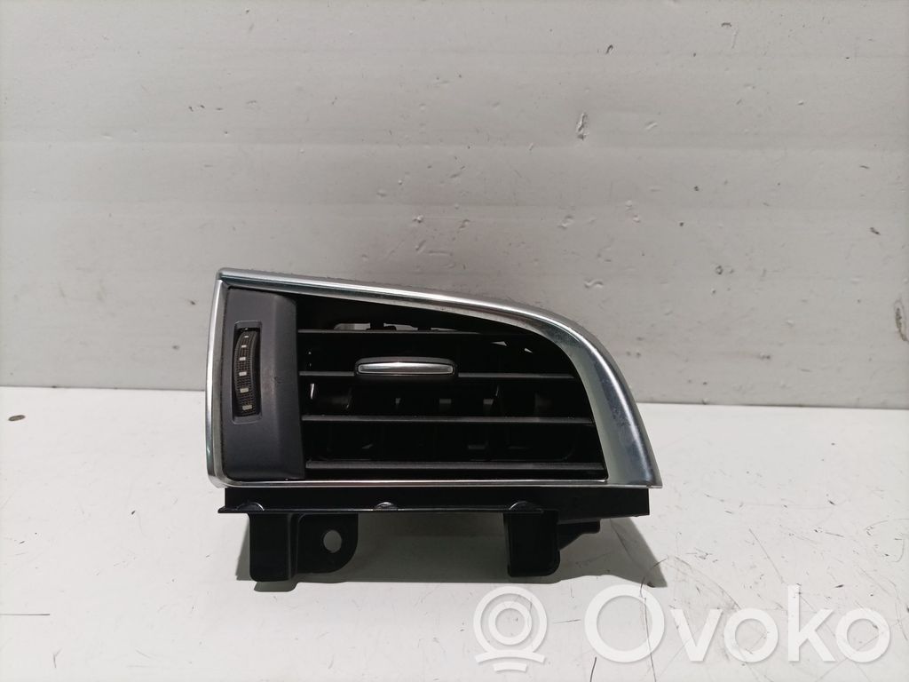 Rejilla de ventilación central del panel   GMG564830D02