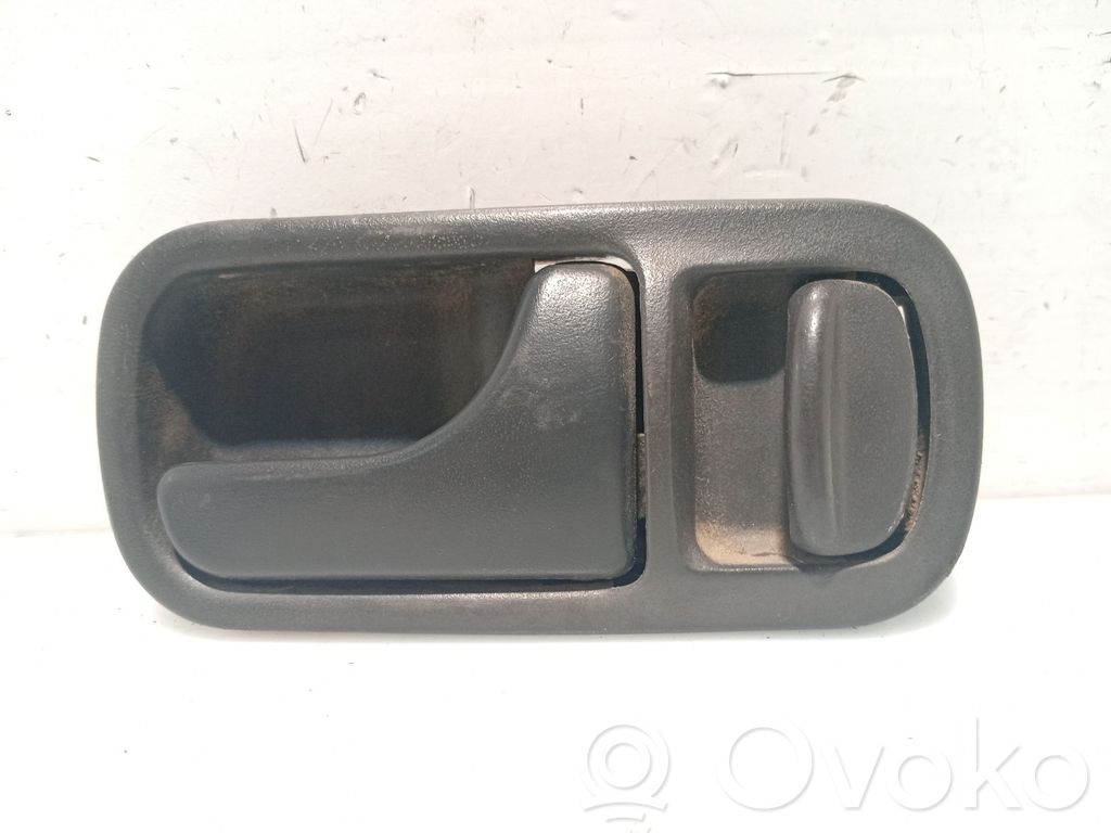 Nissan Atleon Manecilla interna puerta delantera