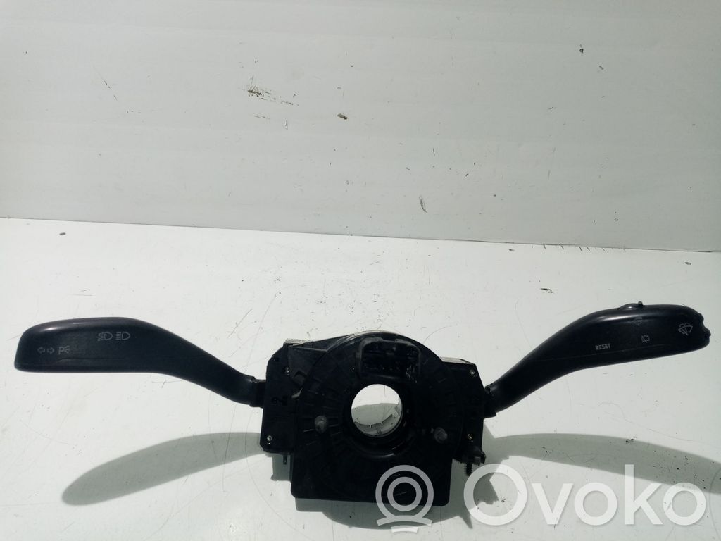 Volkswagen Polo Interruptor de control multifunción 