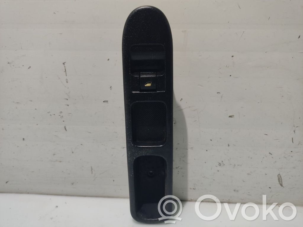 Peugeot 307 Electric window control switch 