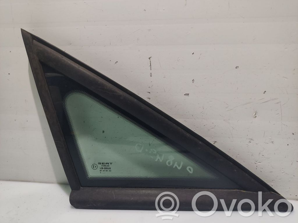 Seat Altea Front triangle window/glass 