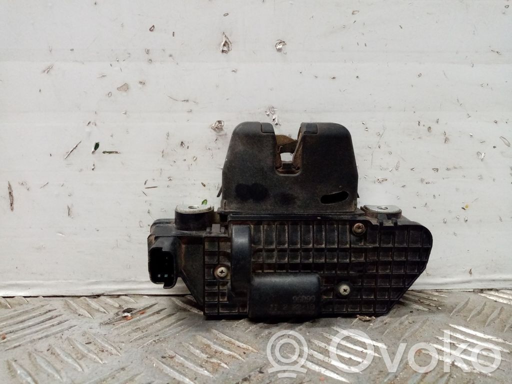 Tailgate lock latch   9151487499