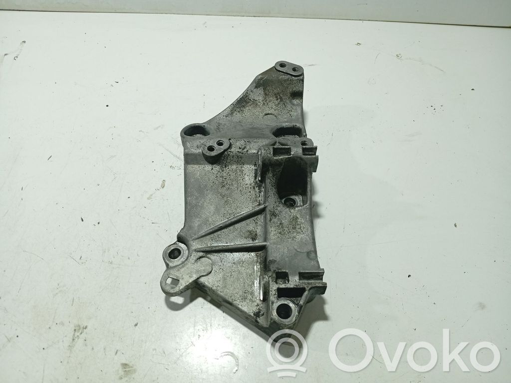Renault Megane II Supporto di montaggio del motore (usato)