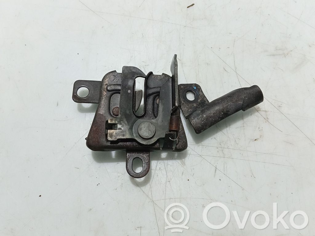 Subaru Forester SF Tie down hook / loop 